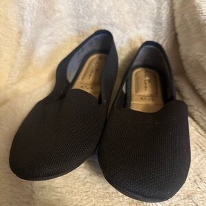 Adrienne Vittadini Women’s Black Slip-On Loafers